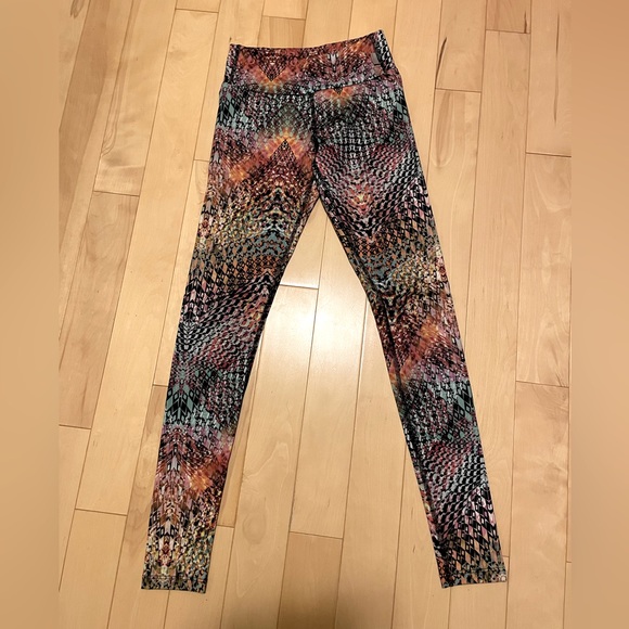 KOS USA leggings, size XS - Picture 3 of 4
